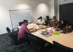 Perbincangan reka bentuk beg plastik ikut sukatan dengan pasukan HAIN